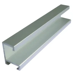 DANTIK - Zarámované zrkadlo - rozmer s rámom cca 50x70 cm z lišty Hliník strieborná - P03-004 (7003004)